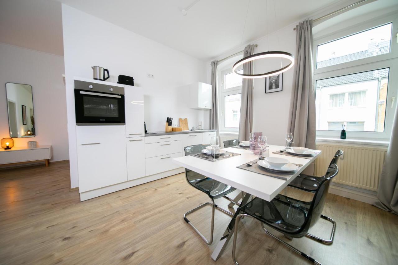 Favorite Stays - Suite And More - Kitchen นอยส์ ภายนอก รูปภาพ